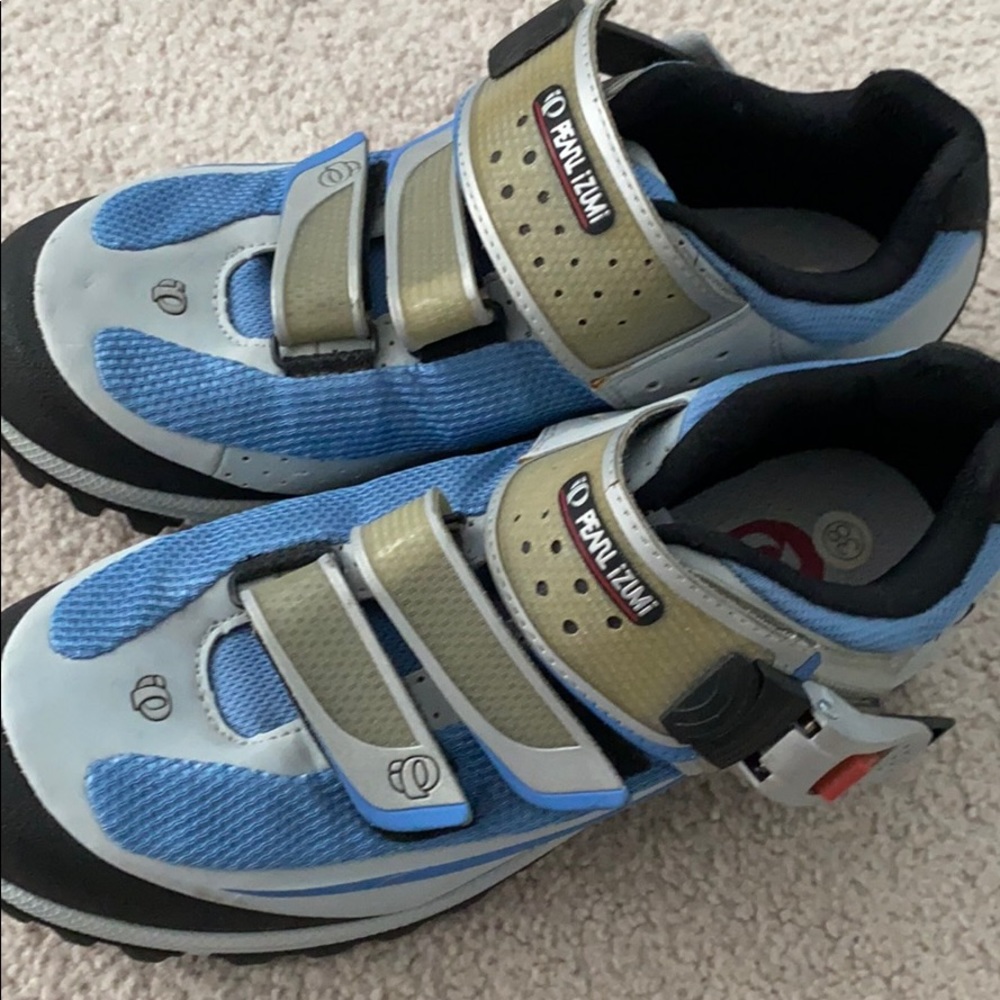 Pearl iZUMi Cycling Shoes